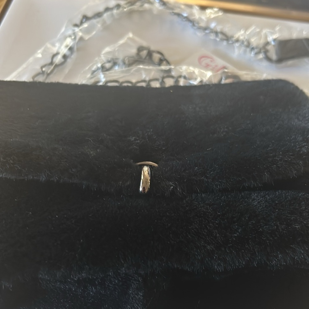 Gilda Paris Crossbody Bag - Picture 5 of 10